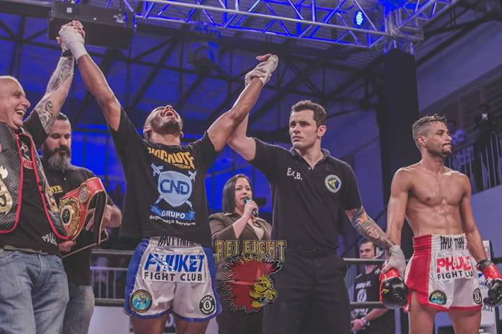 GP Super 8 Muay Thai Brasil · 2017 — braço erguido do campeão