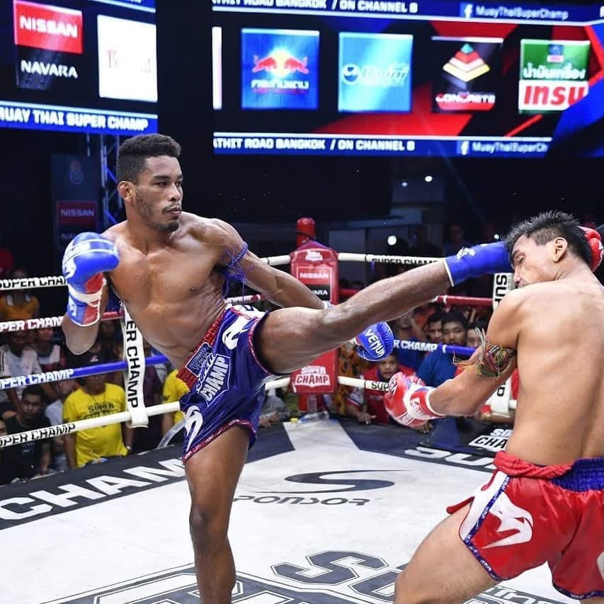 Super Champ Muay Thai · Tailândia 2019 — chute alto