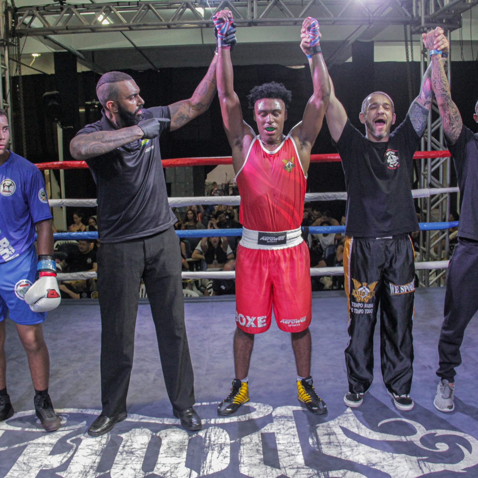 Vitória confirmada no ringue de boxe